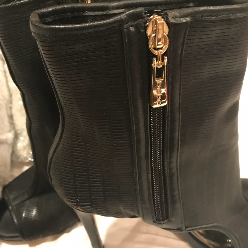 BEBÉ size 8